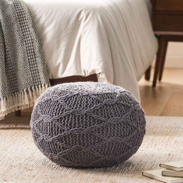 KNITTED WOOL 20 X 20 ROUND POUF