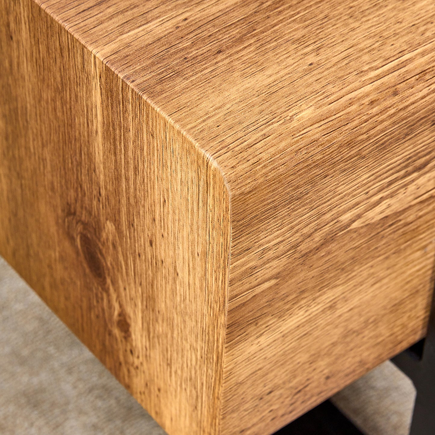 A coffee table made of American vintage MDF material.