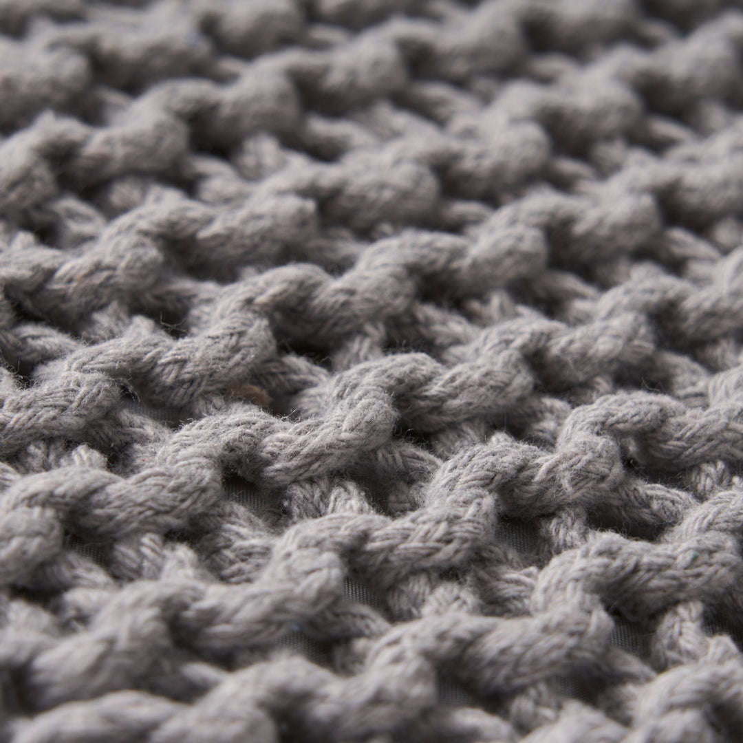 KNITTED FOOT STOOL