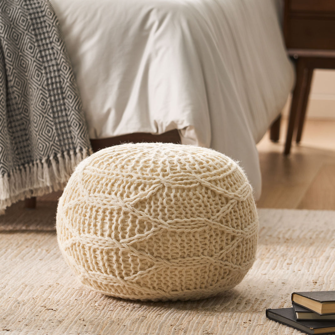 Knitted Wool 20 x 20 Round Pouf