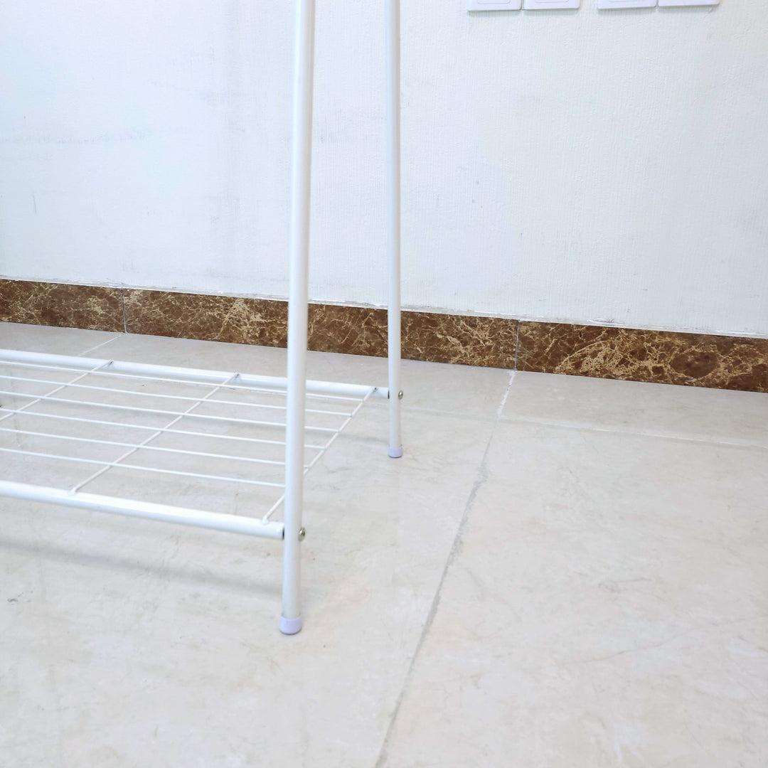 Store level 1 ladder to secure hangers